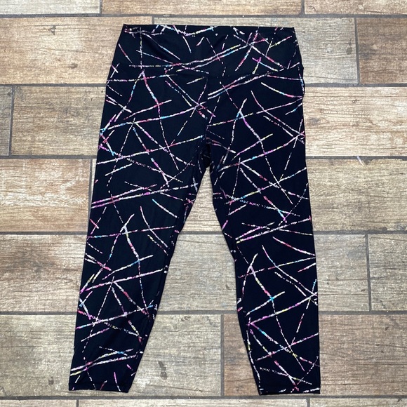 ZYIA Black Multicolor Patterned Leggings - Picture 3 of 13